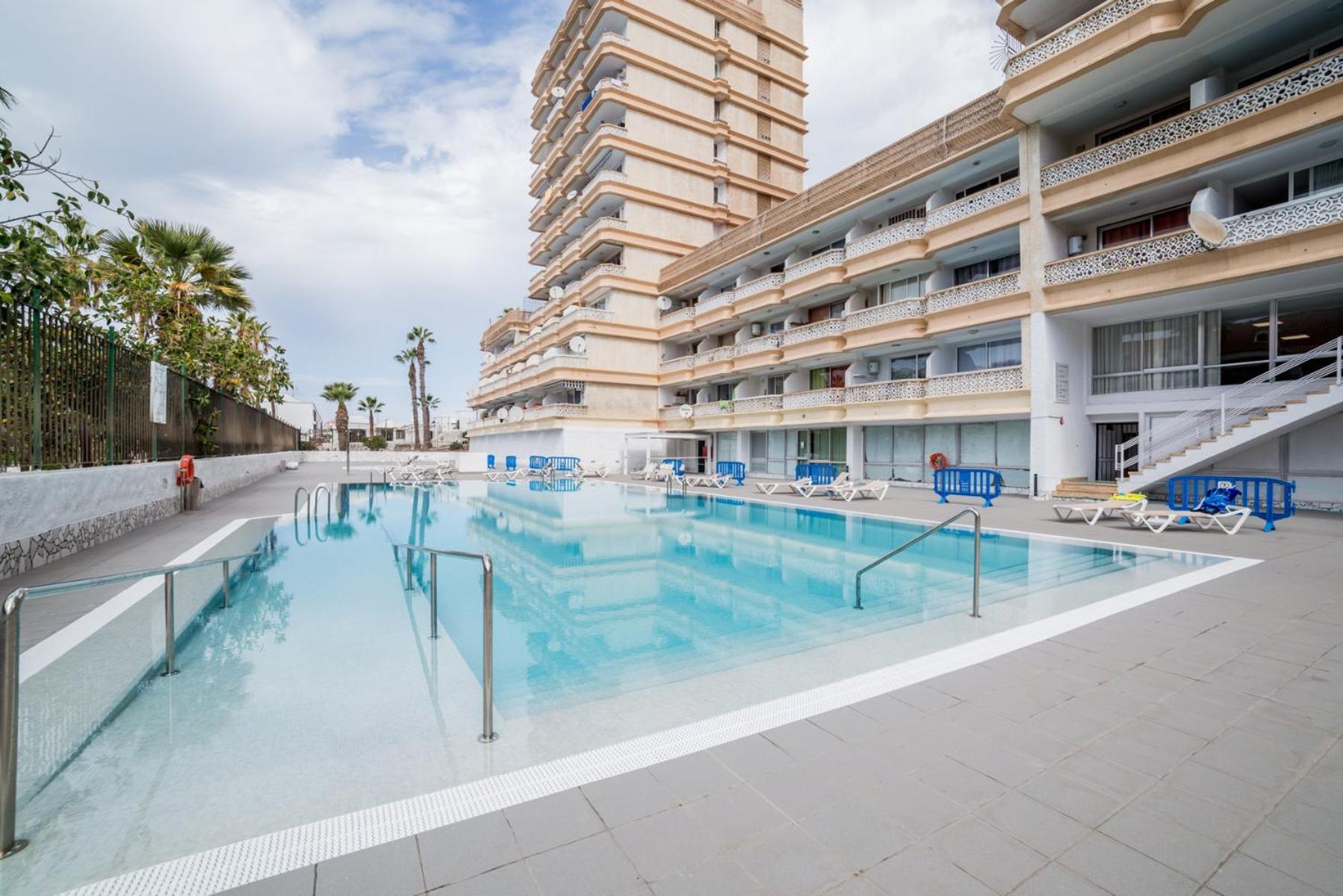 Un Dormitorio En Playa De Las Americas Costa Adeje  Εξωτερικό φωτογραφία